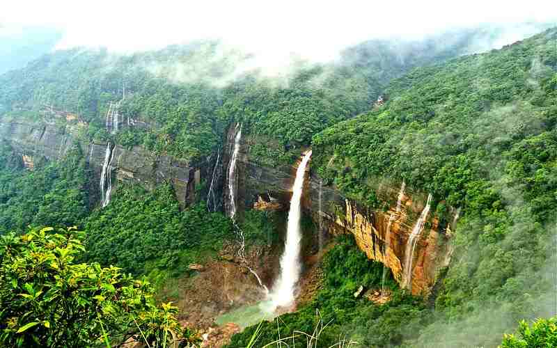 Nohkalikai Falls, Cherrapunee, Meghalaya How to Reach, Photos